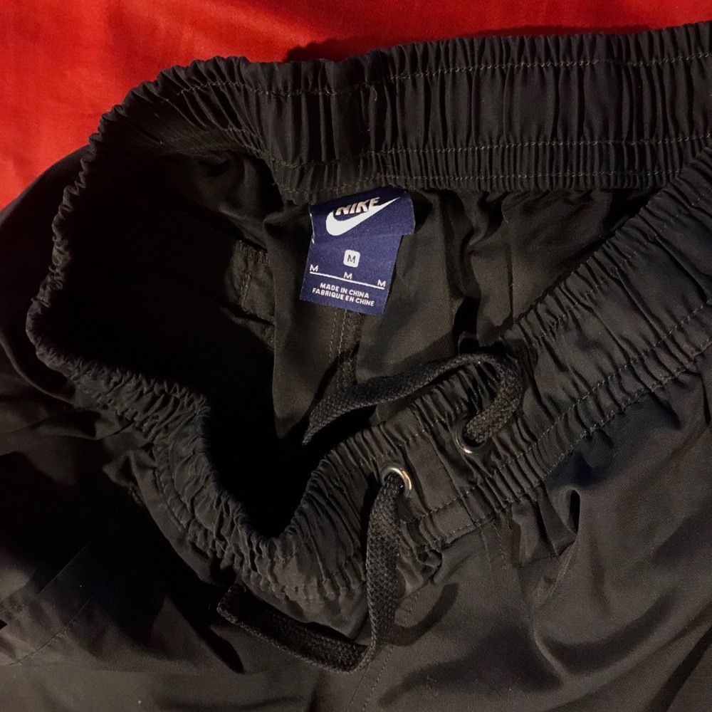 Nike Dri-Fit jogger pants - Picture 2 of 2